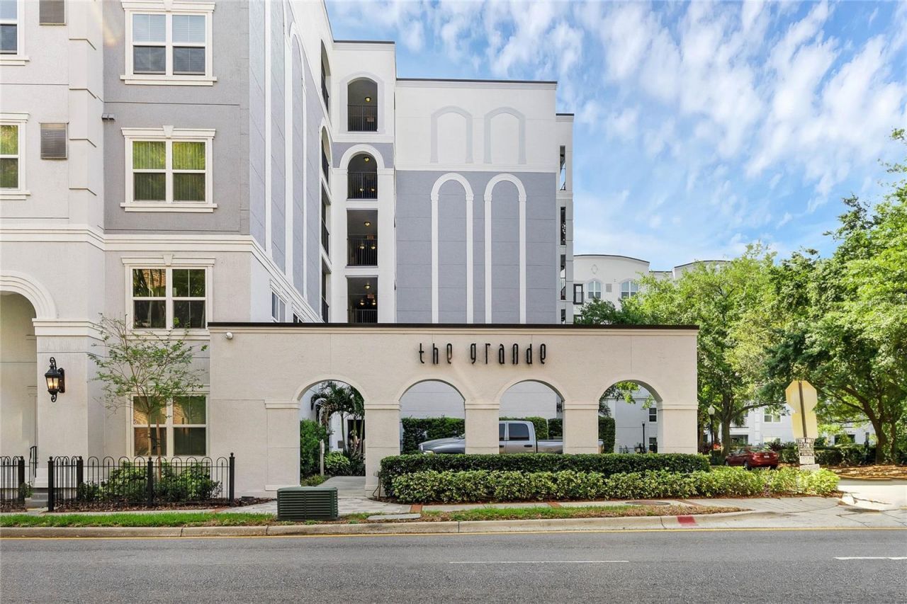 206 E South Street, Unit 6031, Orlando, FL 32801 Main Photo