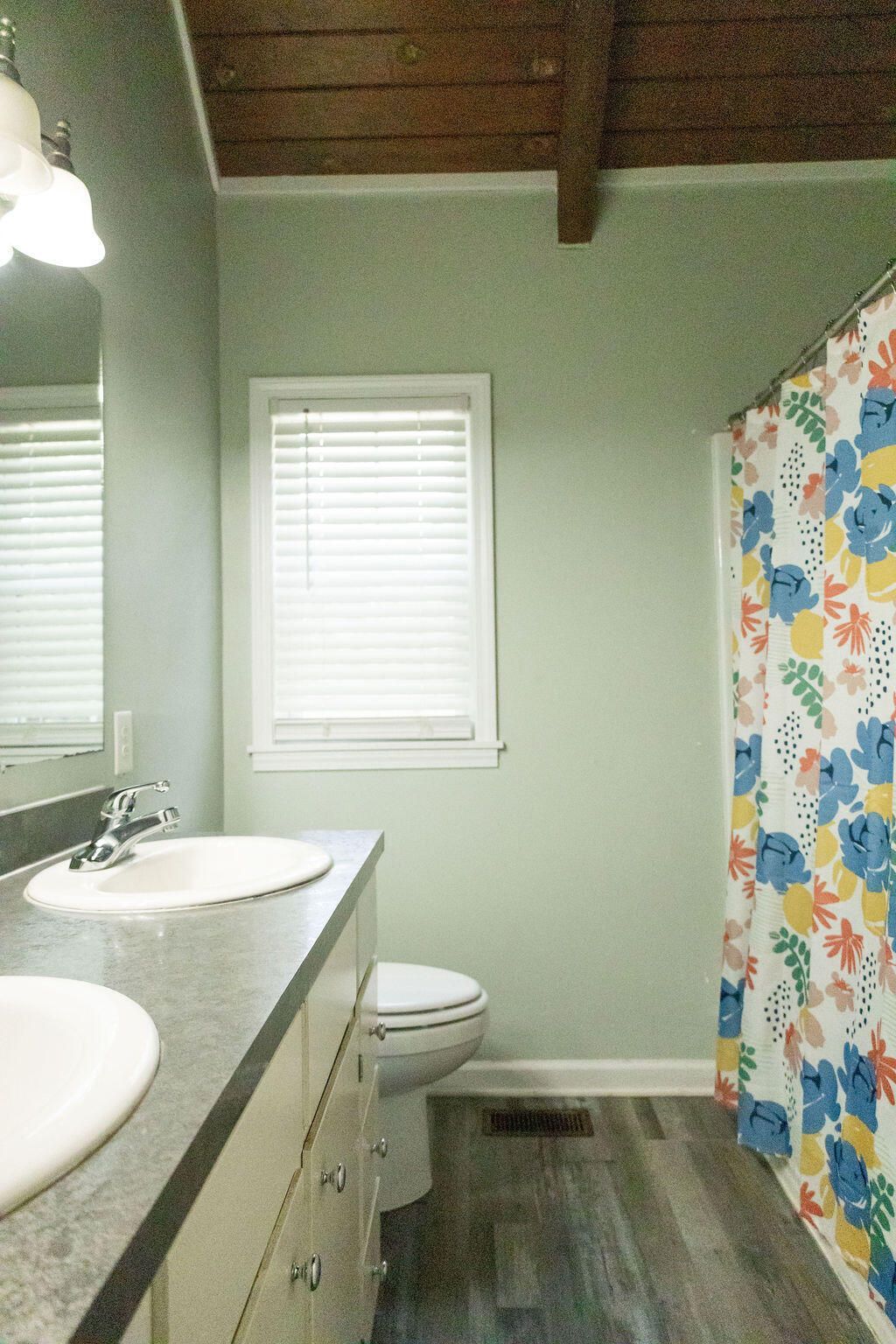 1044 Academy Road Photo 32