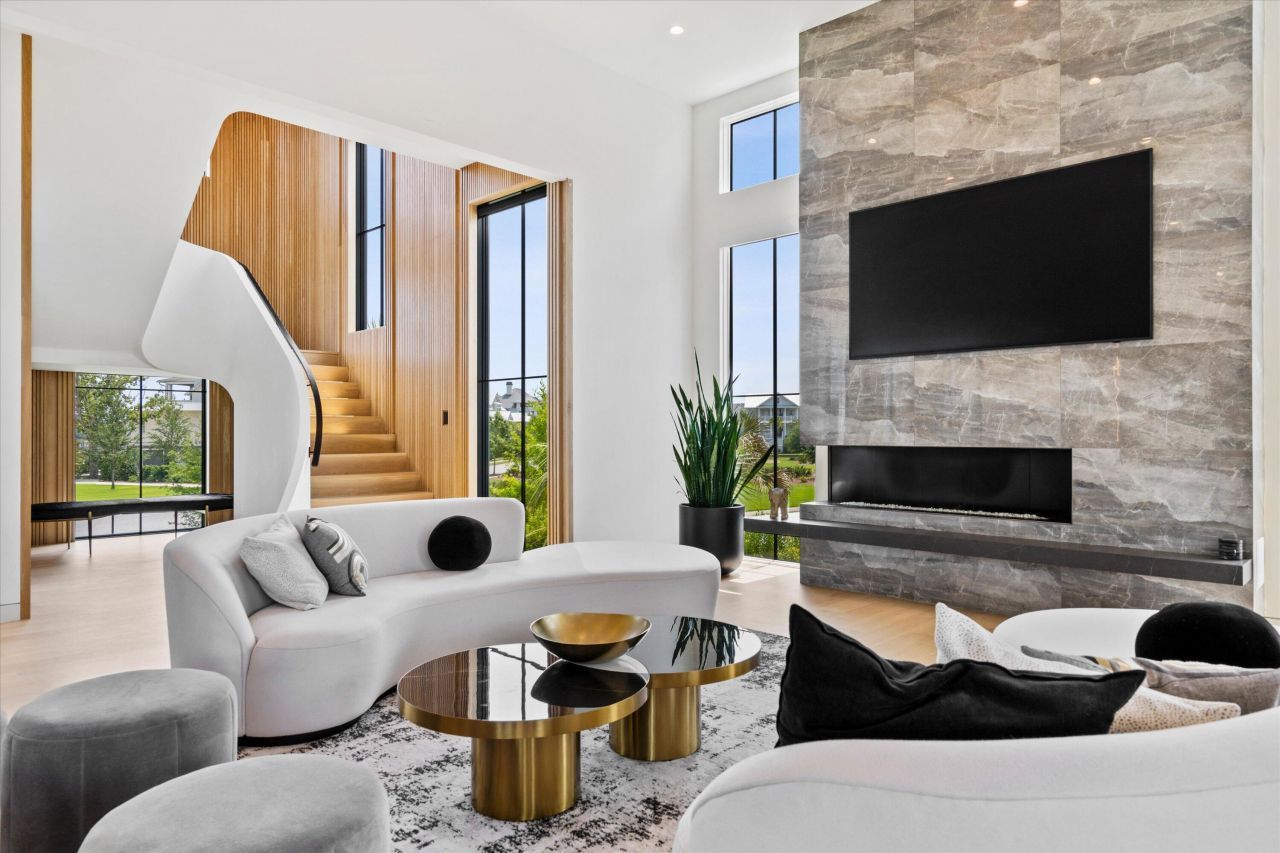 156 Nobels Point Street Photo 17