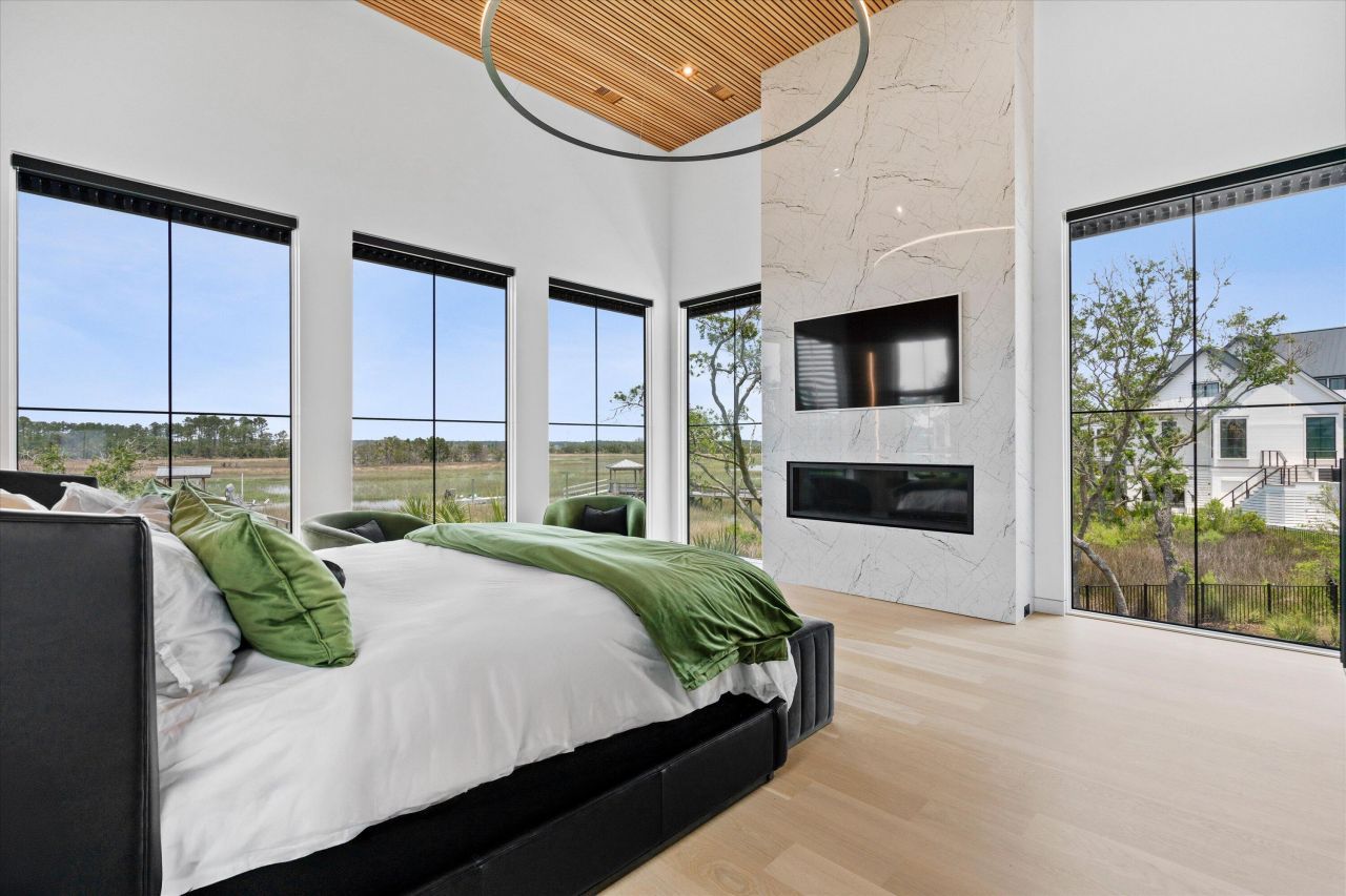 156 Nobels Point Street Photo 36