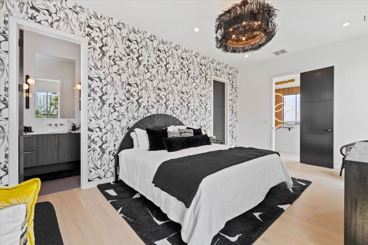 156 Nobels Point Street Photo 47