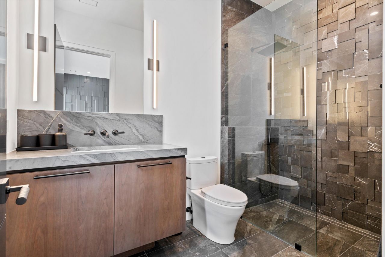 156 Nobels Point Street Photo 56