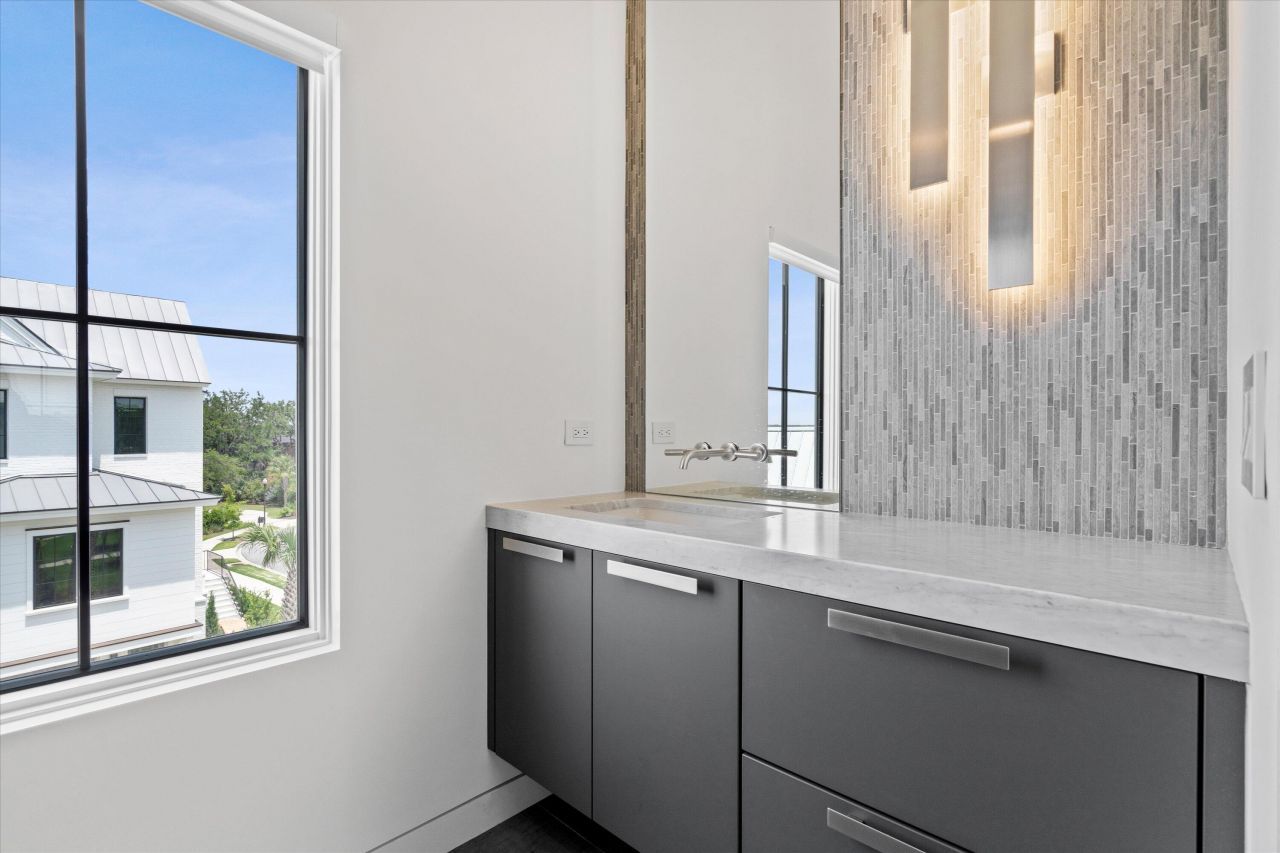 156 Nobels Point Street Photo 68