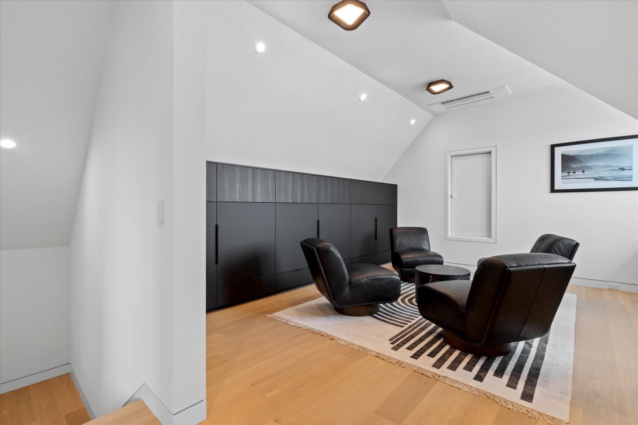 156 Nobels Point Street Photo 70