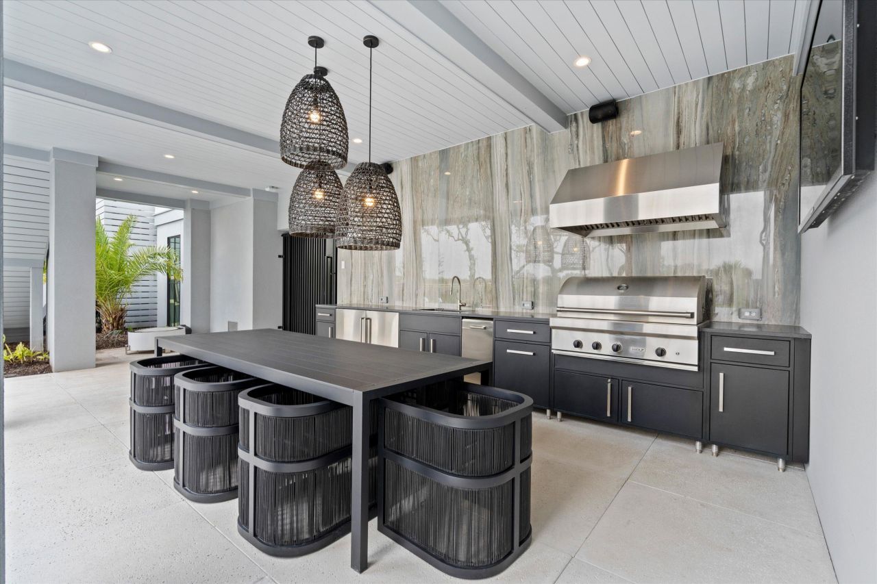 156 Nobels Point Street Photo 89