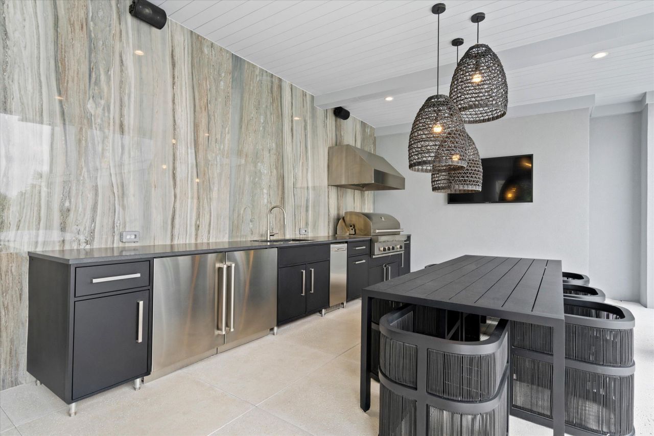 156 Nobels Point Street Photo 90