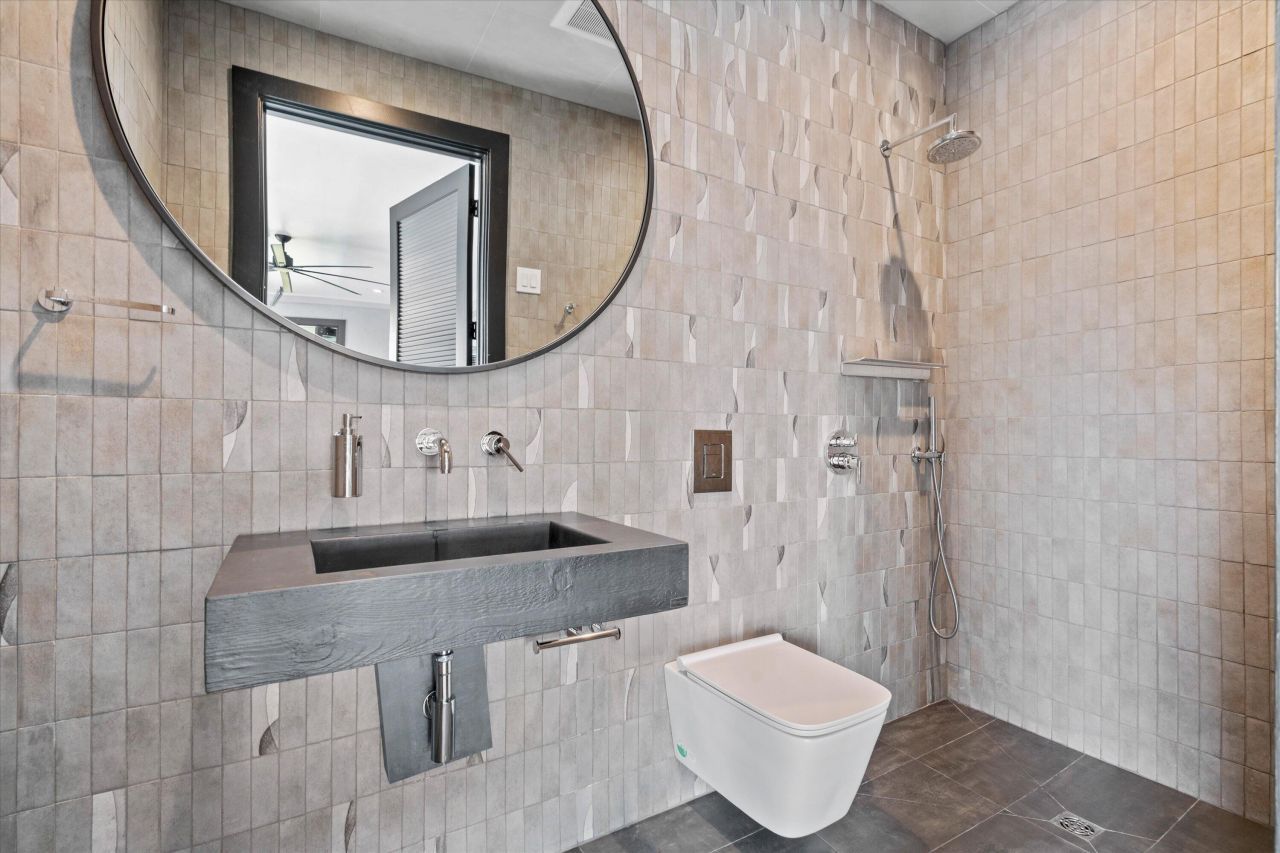 156 Nobels Point Street Photo 96