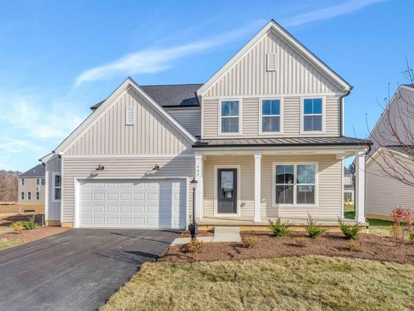 403 Coachman Drive, Pataskala, OH 43062