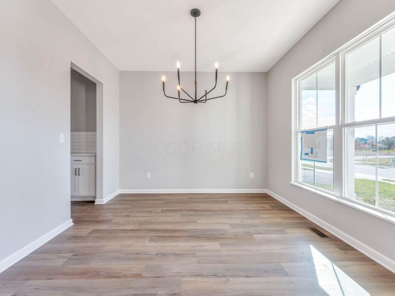 403 Coachman Drive, Pataskala, OH 43062 Photo 2