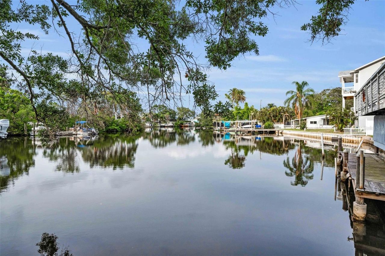 394 Georgia Avenue, Crystal Beach, FL 34681 Photo