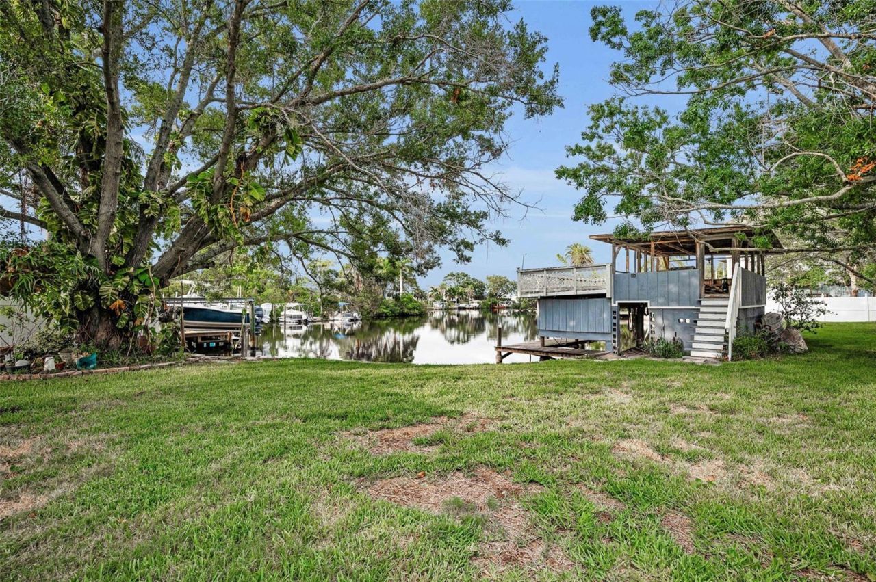 394 Georgia Avenue, Crystal Beach, FL 34681 Photo