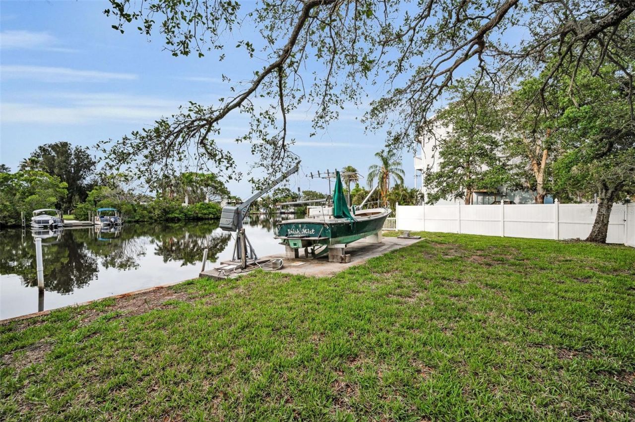 394 Georgia Avenue, Crystal Beach, FL 34681 Photo