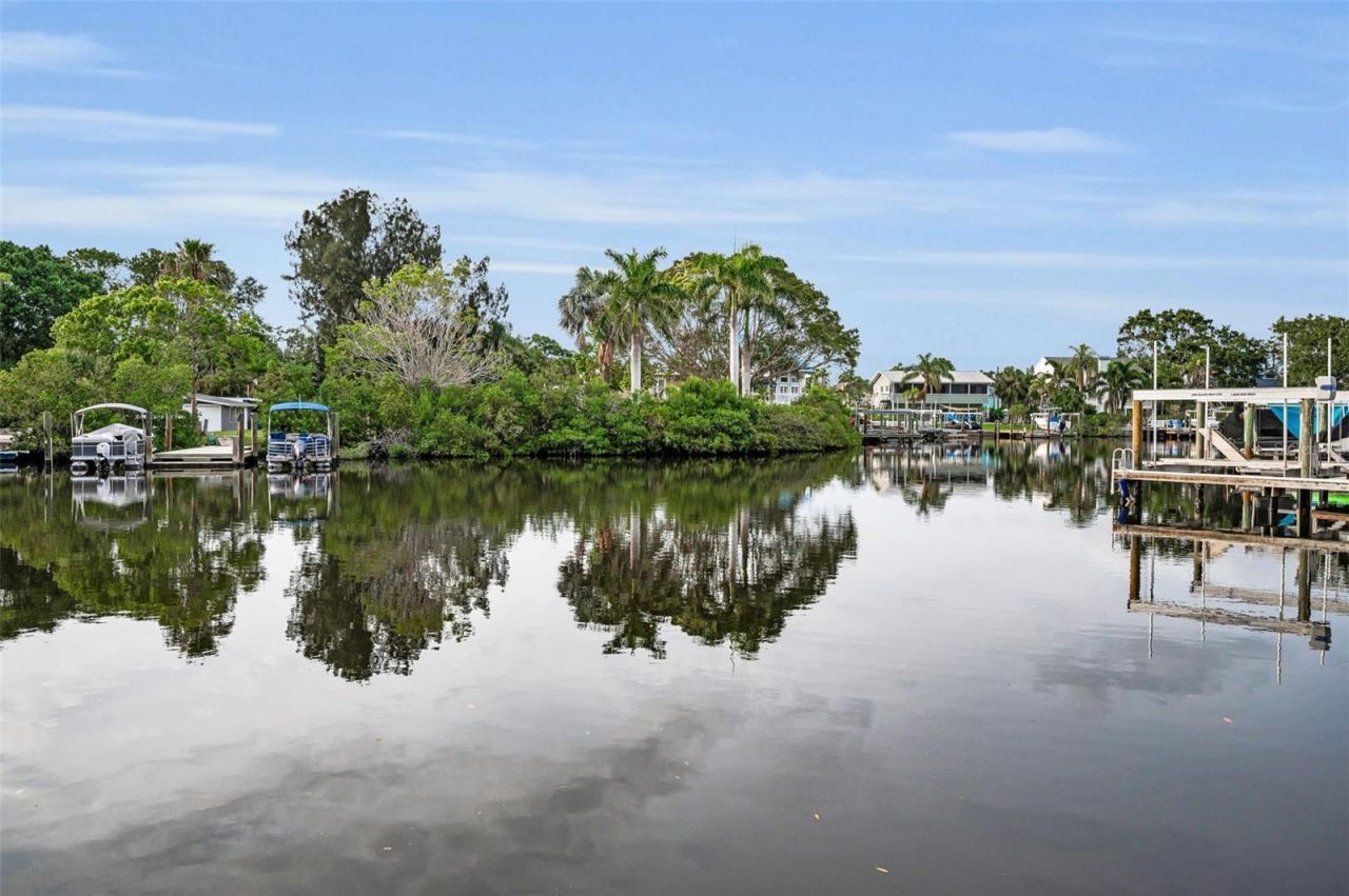 394 Georgia Avenue, Crystal Beach, FL 34681 Photo