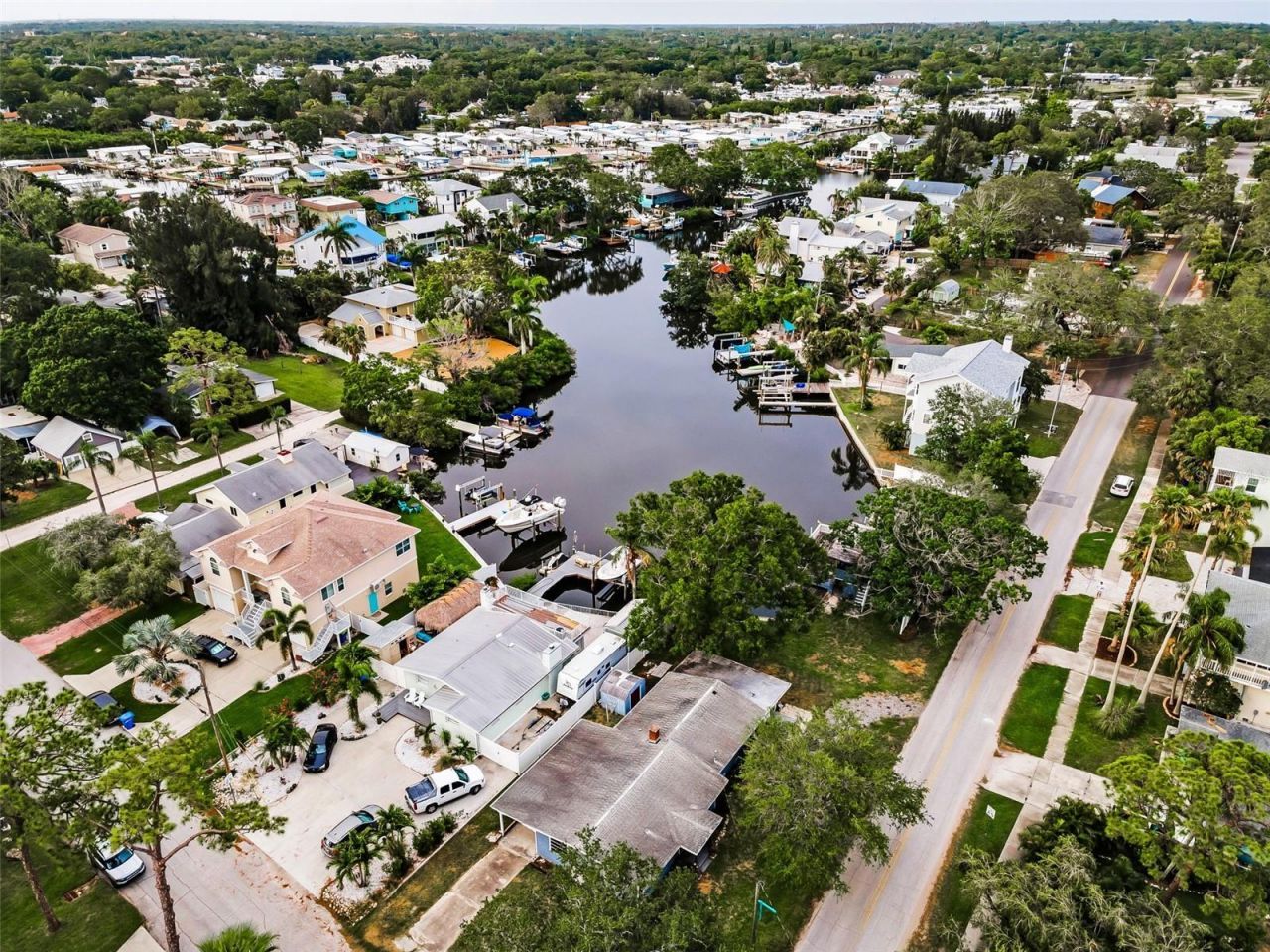 394 Georgia Avenue, Crystal Beach, FL 34681 Photo