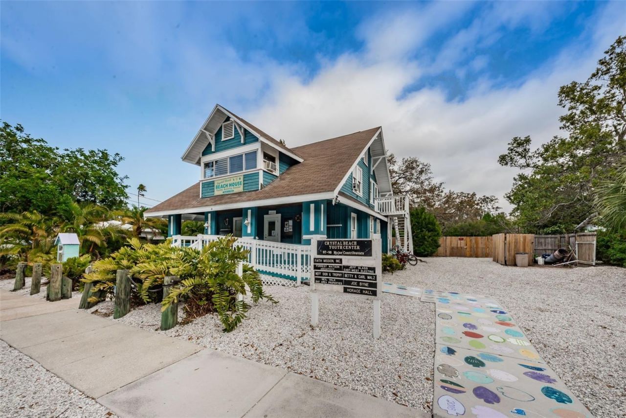 394 Georgia Avenue, Crystal Beach, FL 34681 Photo