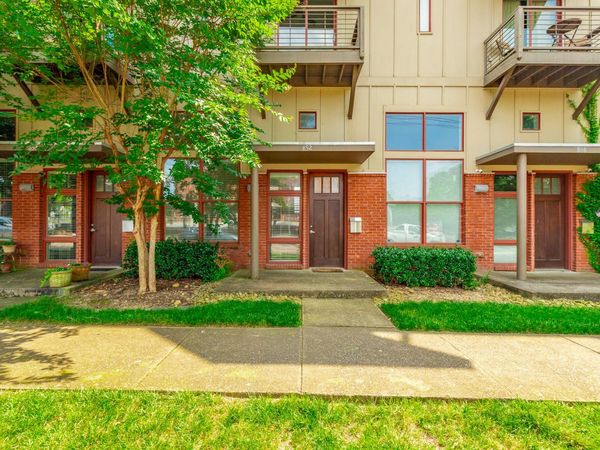 852 E 8th Street, Chattanooga, TN 37403