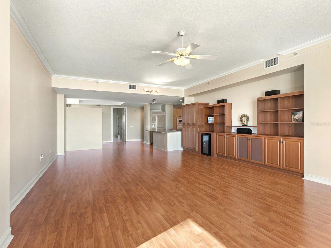 1233 N Gulfstream Avenue, Unit 401, Sarasota, FL 34236 Photo