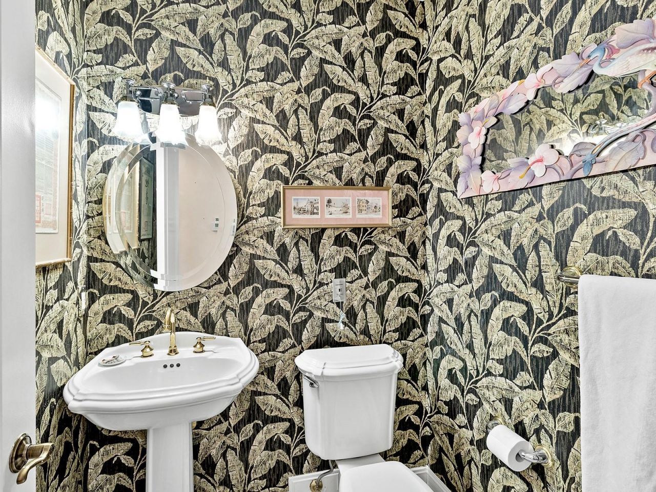 1233 N Gulfstream Avenue, Unit 401, Sarasota, FL 34236 Photo