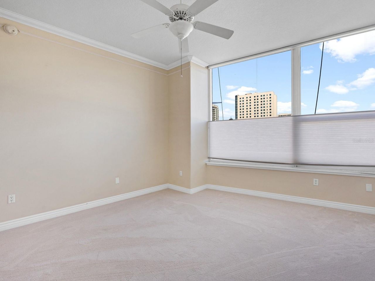 1233 N Gulfstream Avenue, Unit 401, Sarasota, FL 34236 Photo