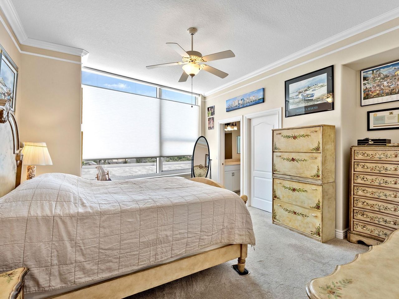 1233 N Gulfstream Avenue, Unit 401, Sarasota, FL 34236 Photo