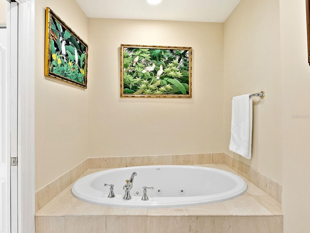 1233 N Gulfstream Avenue, Unit 401, Sarasota, FL 34236 Photo