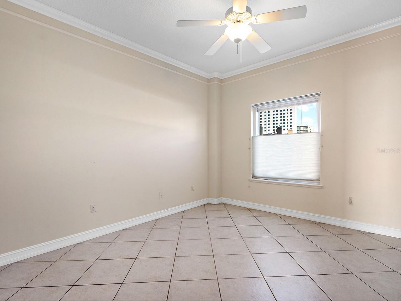 1233 N Gulfstream Avenue, Unit 401, Sarasota, FL 34236 Photo