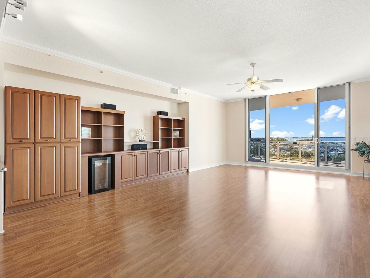 1233 N Gulfstream Avenue, Unit 401, Sarasota, FL 34236 Photo