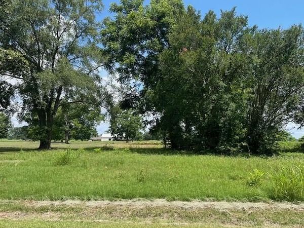 328 N BAYOU RAPIDES Road, Alexandria, LA 71303