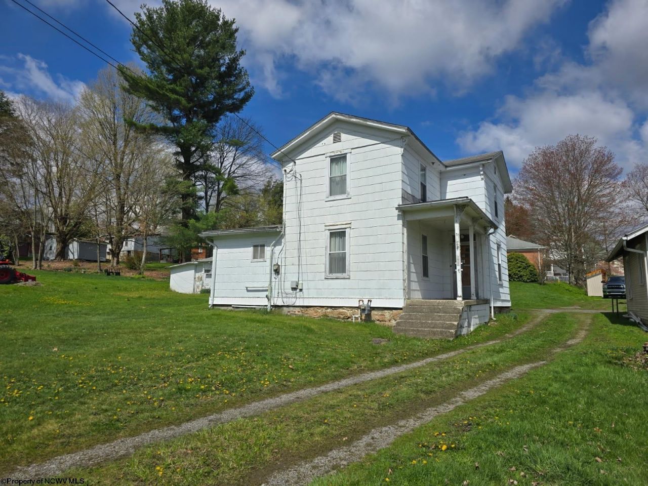 102 Beverly Street, Kingwood, WV 26537 Main Photo