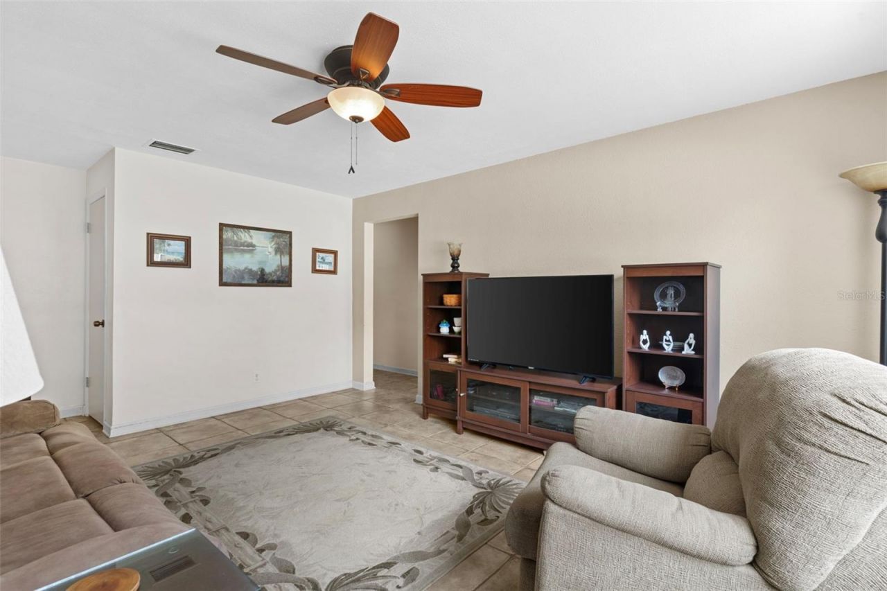 7276 21st Street N, Saint Petersburg, FL 33702 Photo