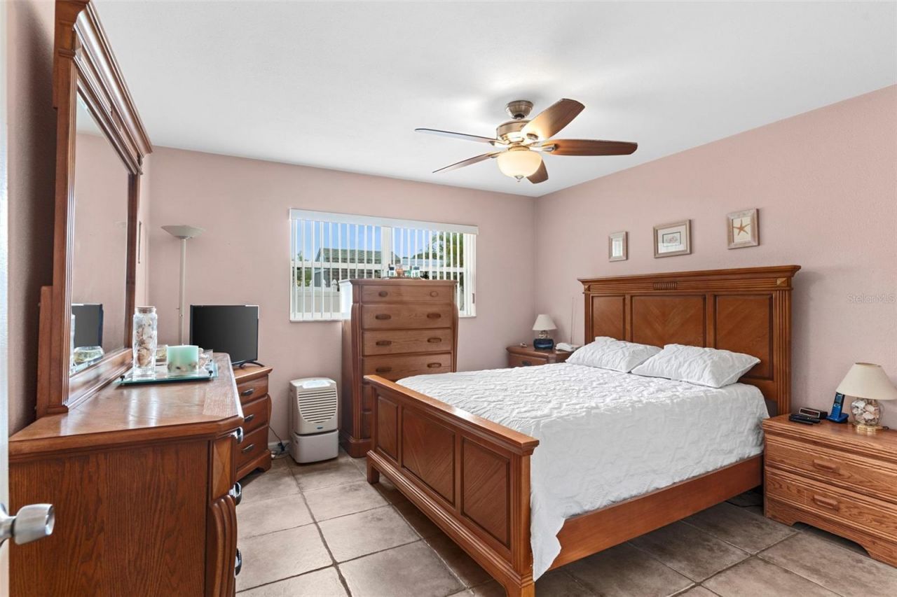 7276 21st Street N, Saint Petersburg, FL 33702 Photo