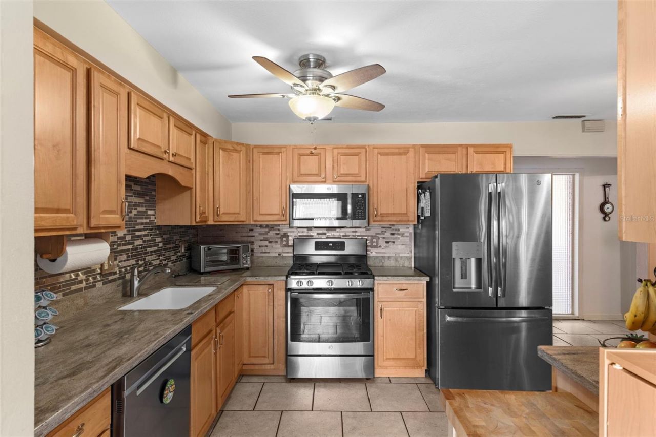 7276 21st Street N, Saint Petersburg, FL 33702 Photo