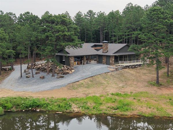 28574 Pocahontas Road, Wister, OK 74966