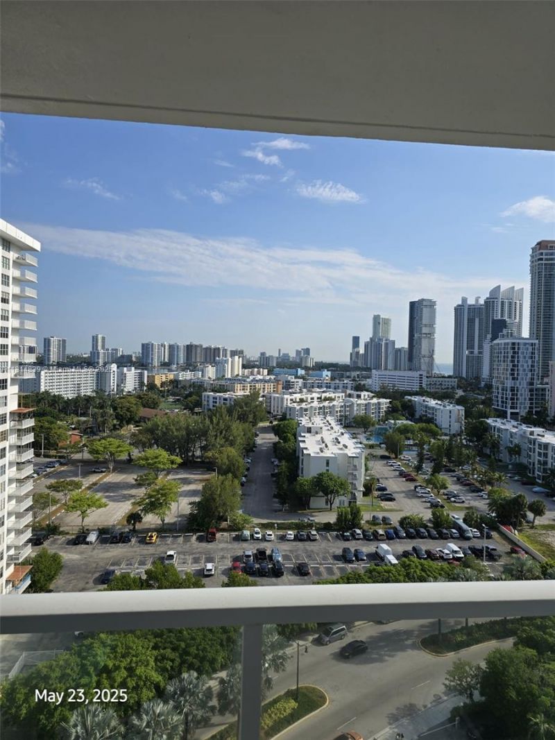 230 174th St, Unit 1805, Sunny Isles Beach, FL 33160 Photo