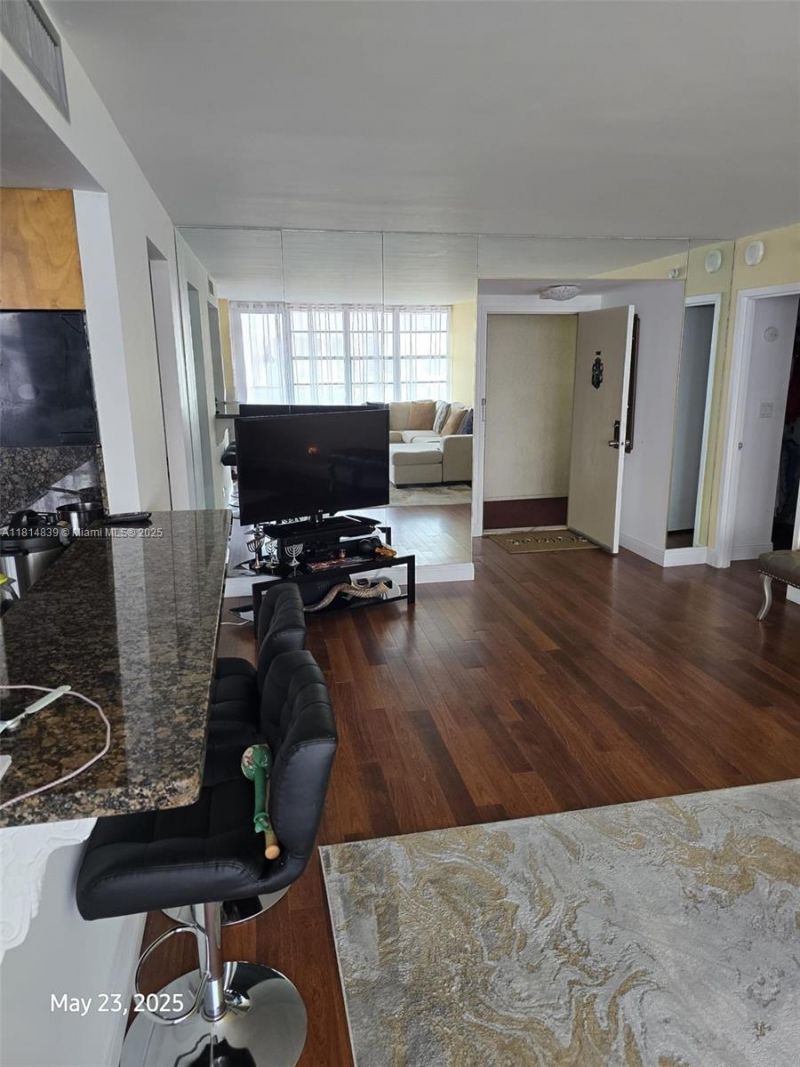 230 174th St, Unit 1805, Sunny Isles Beach, FL 33160 Photo