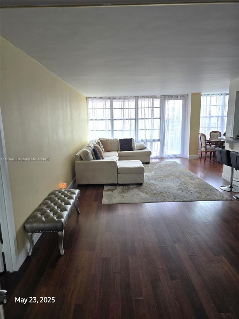 230 174th St, Unit 1805, Sunny Isles Beach, FL 33160 Photo