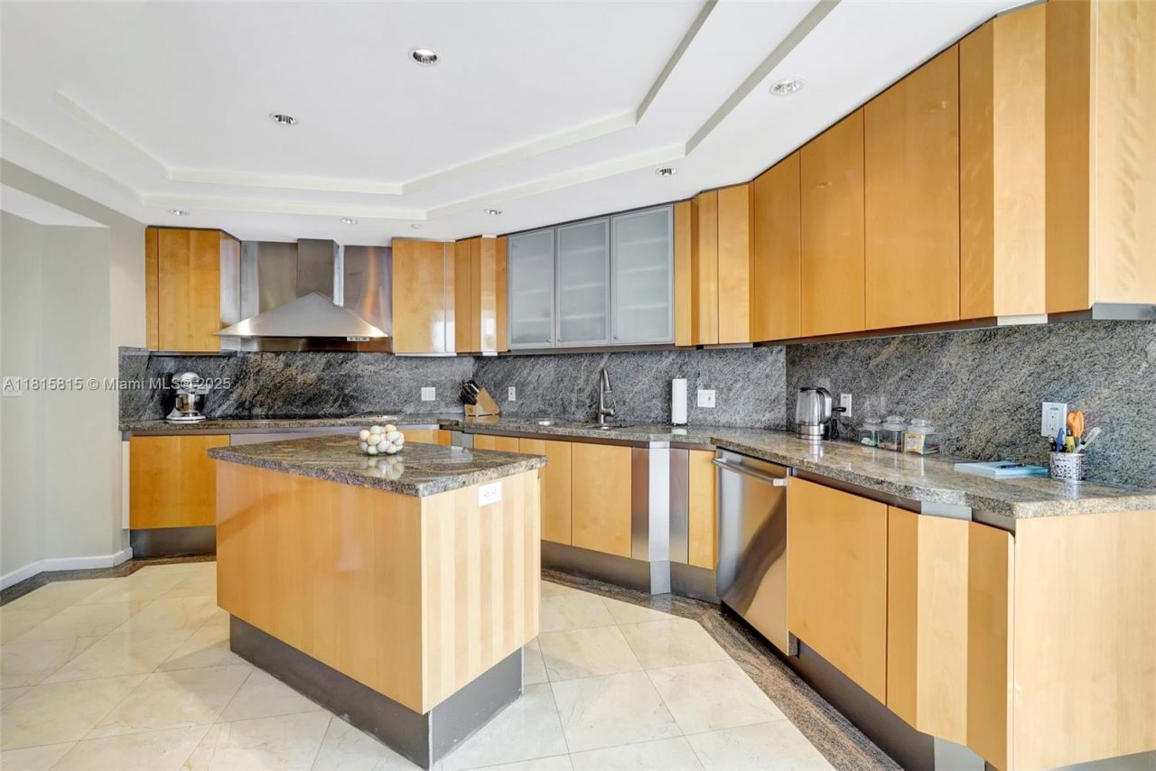 2600 Island Blvd, Unit 904, Aventura, FL 33160 Photo