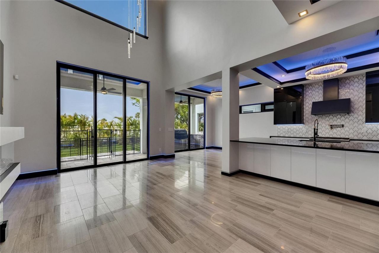 6528 Simone Shores Circle, Apollo Beach, FL 33572 Photo