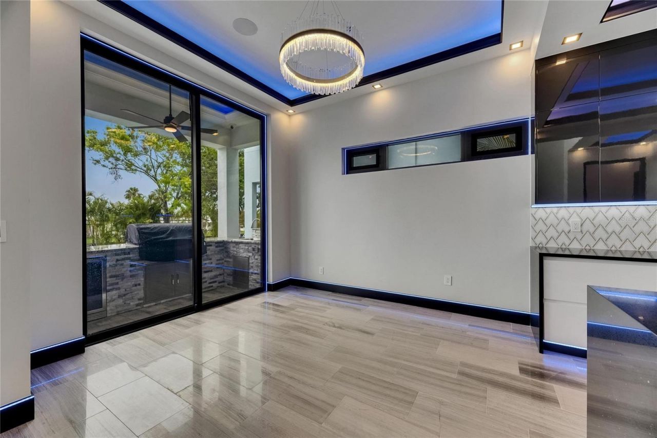 6528 Simone Shores Circle, Apollo Beach, FL 33572 Photo