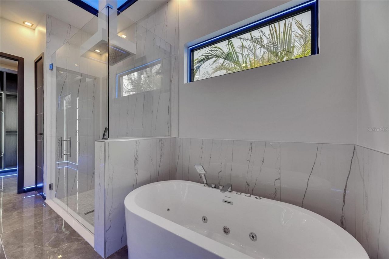 6528 Simone Shores Circle, Apollo Beach, FL 33572 Photo