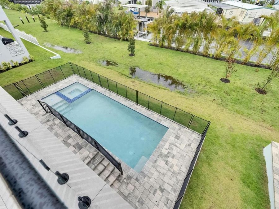 Property Image 80