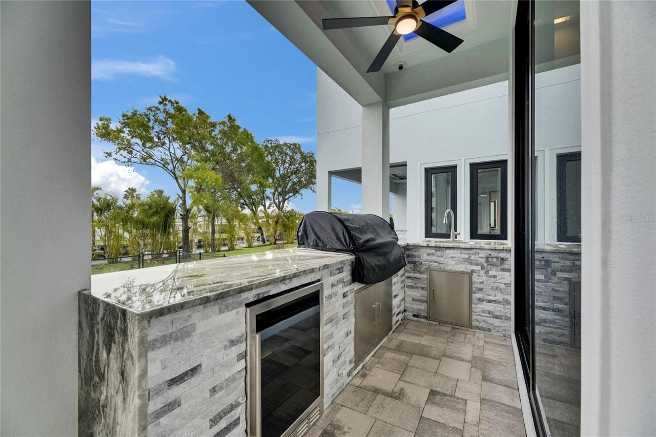 6528 Simone Shores Circle, Apollo Beach, FL 33572 Photo