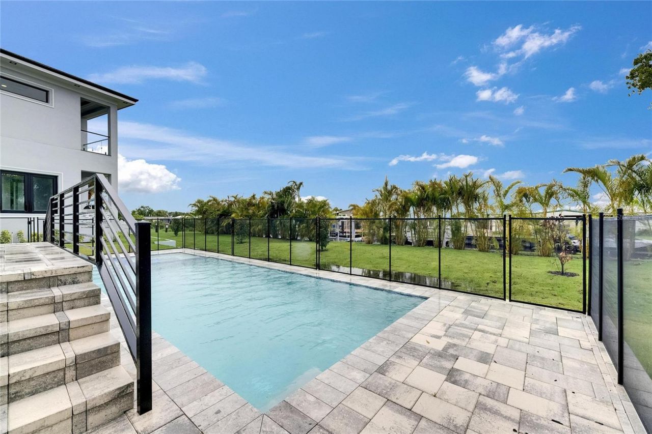 6528 Simone Shores Circle, Apollo Beach, FL 33572 Photo