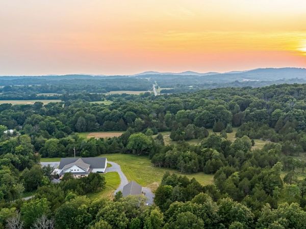 2825 Oregon Road, Milton, TN 37118