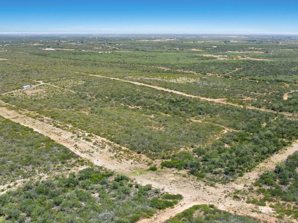 TRACT 34 Cr1515, Moore, TX 78057