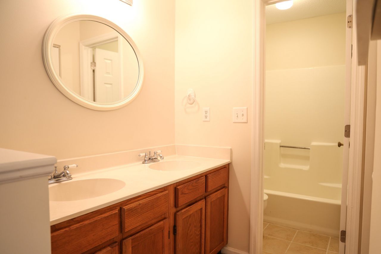 403 Sunnyside Way Photo 15