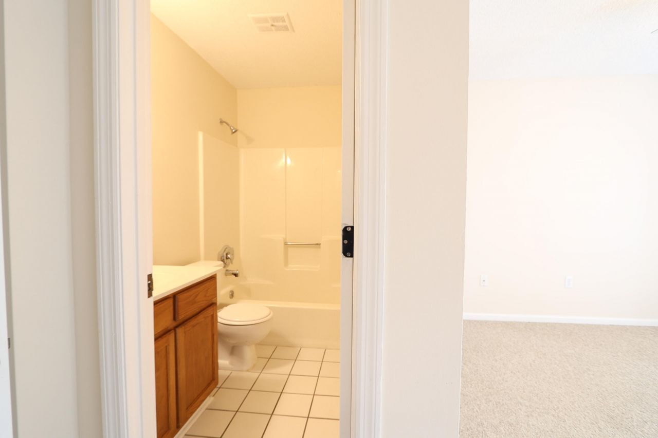 403 Sunnyside Way Photo 17