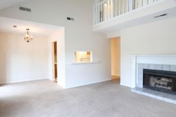 403 Sunnyside Way photo 4