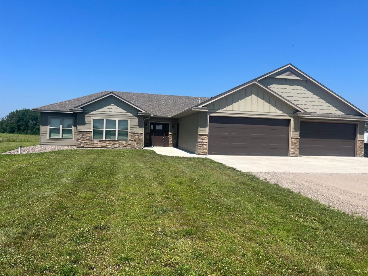 5855 281st Avenue NW Isanti, MN 55040