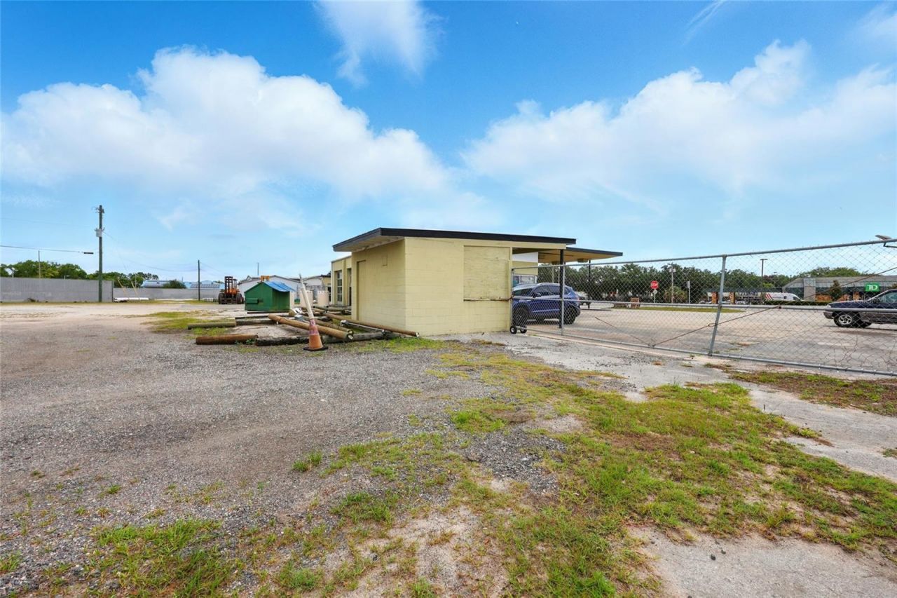 110 N State Road 19, Palatka, FL 32177 Photo